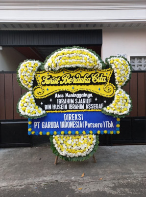 Papan Bunga Duka di Brondong